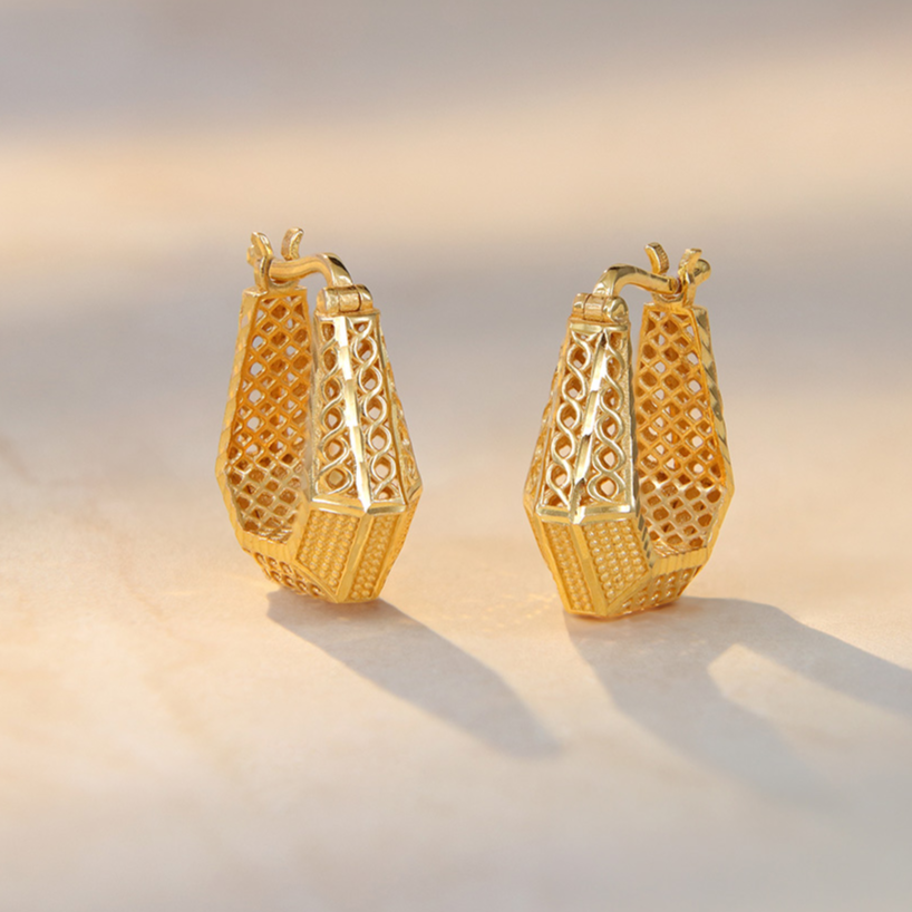 Era Uncut Gold Earring